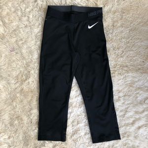 NIKE PRO CROP LEGGINGS S